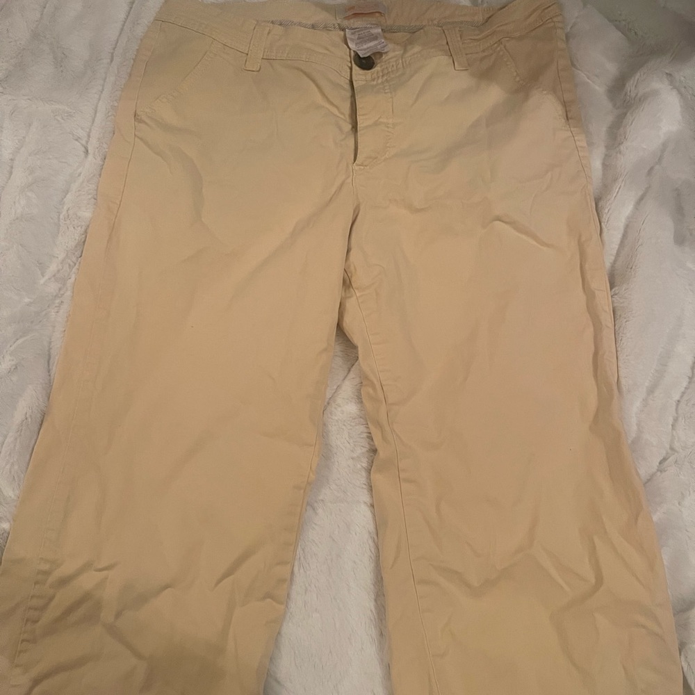 14 medium Bermuda shorts